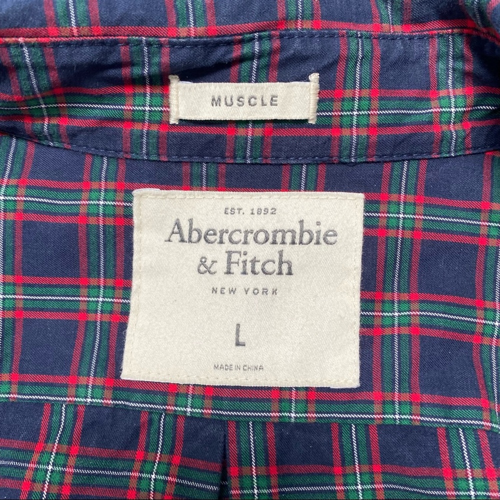New without tags Abercrombie Fitch ButtonUp - Picture 4 of 6